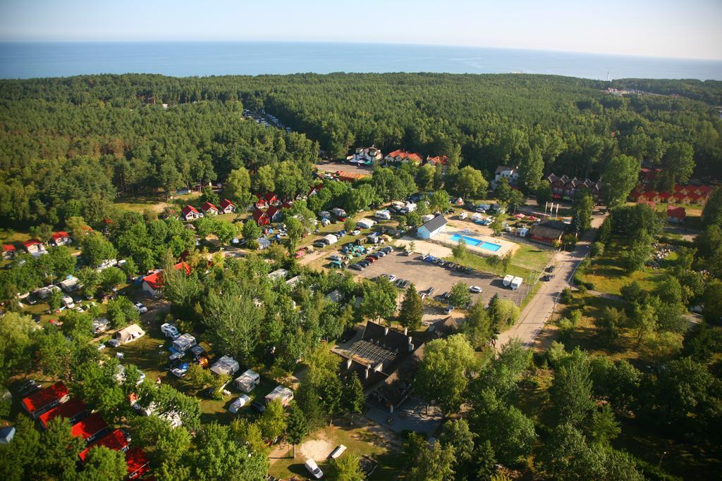 Holiday Resort & Camping Intercamp'84 Łeba Extérieur photo