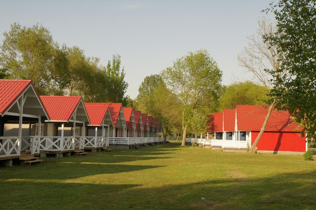 Holiday Resort & Camping Intercamp'84 Łeba Extérieur photo